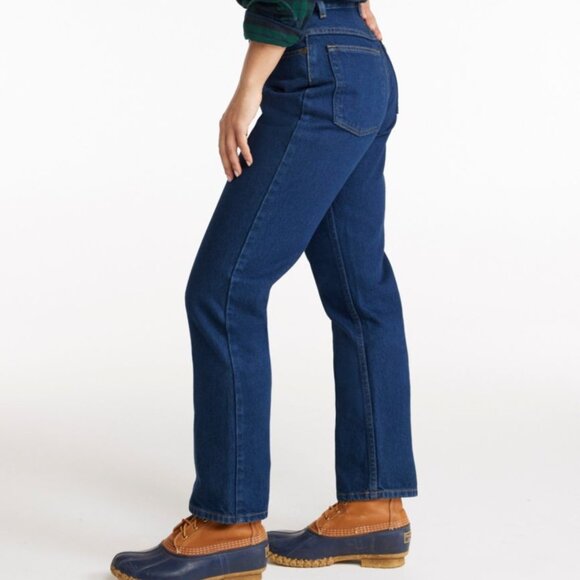 L.L.Bean Women's Ultra High-Rise Relaxed Tapered-Leg Double L Jeans - Picture 7 of 8